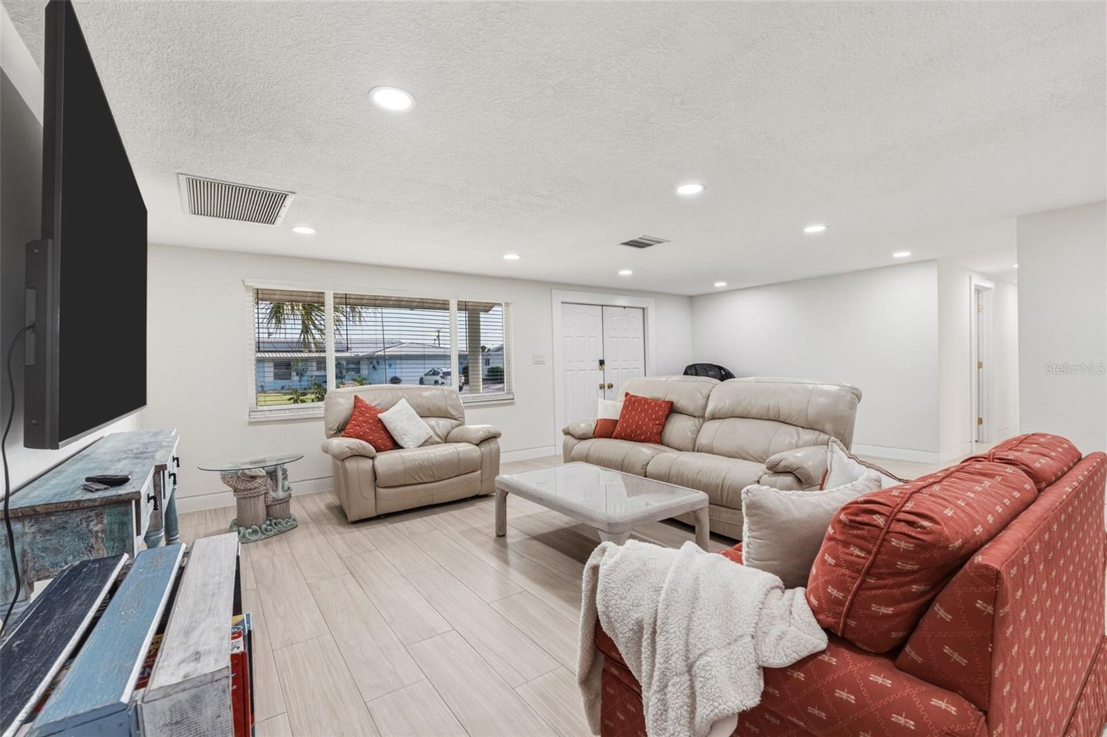 105 LELAND ST SE, PORT CHARLOTTE, FL, 33952