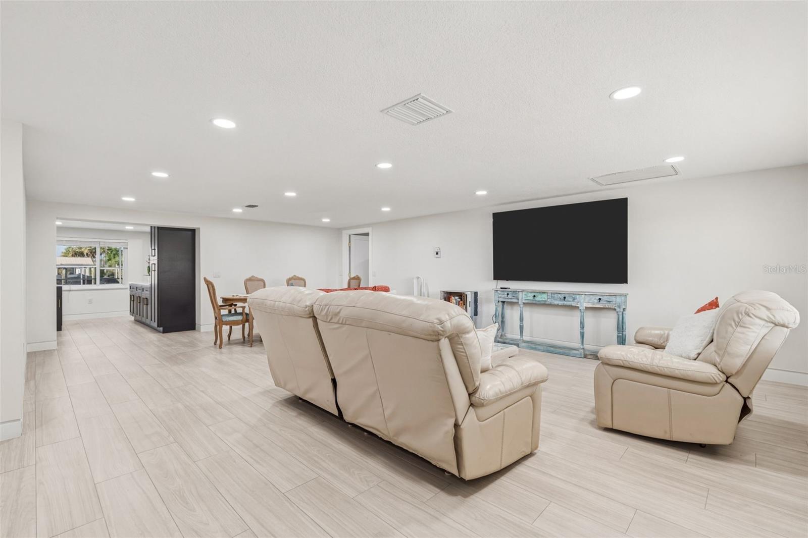 105 LELAND ST SE, PORT CHARLOTTE, FL, 33952