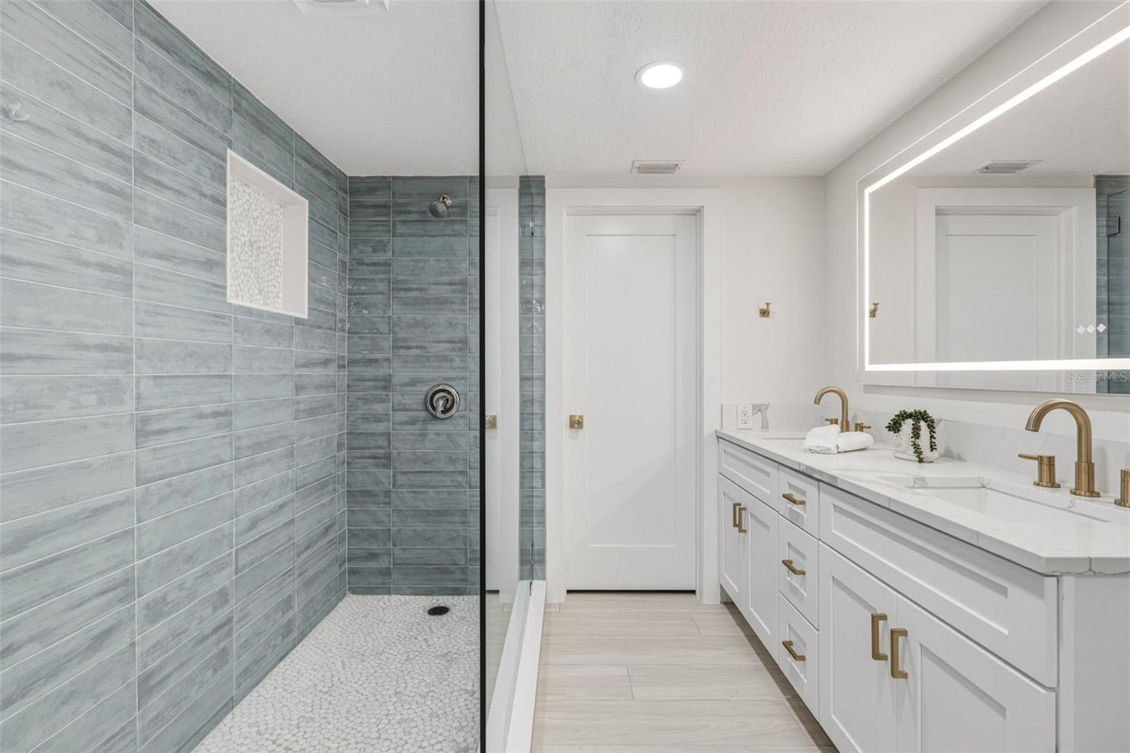 105 LELAND ST SE, PORT CHARLOTTE, FL, 33952