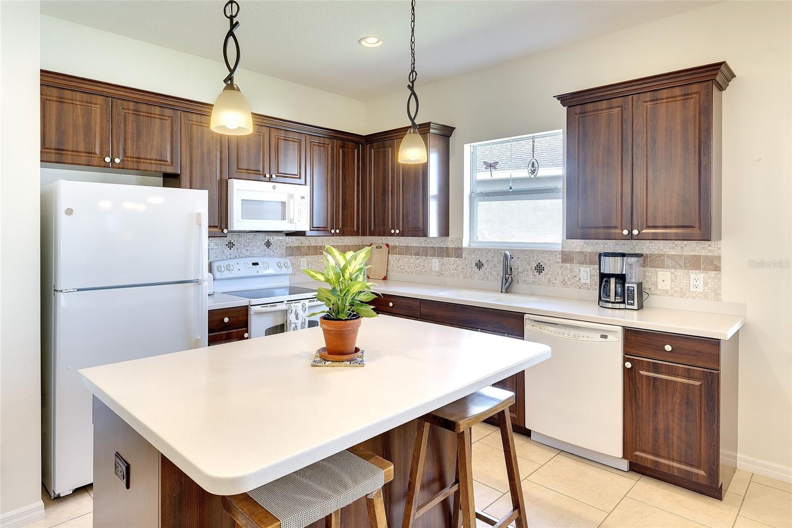 1428 BLUE HORIZON CIR, BRADENTON, FL, 34208