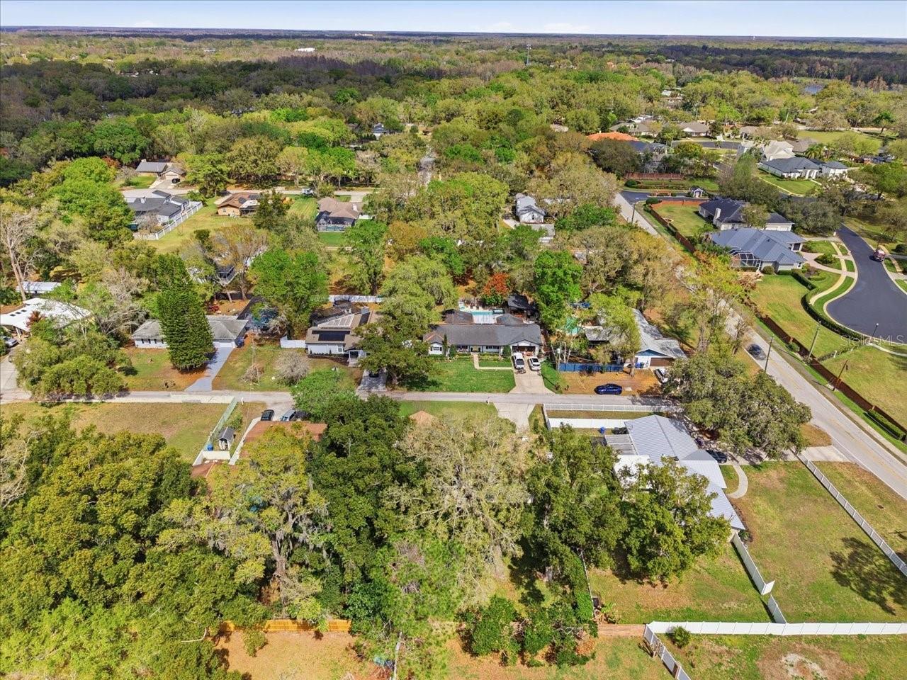 2004 RUSSELL DRIVE, TAMPA, FL, 33618