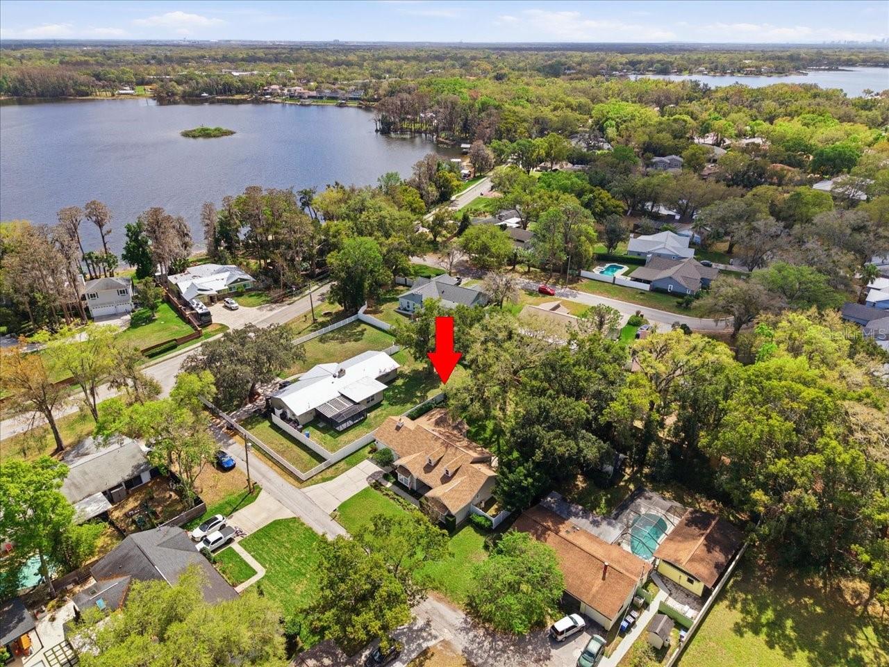 2004 RUSSELL DRIVE, TAMPA, FL, 33618