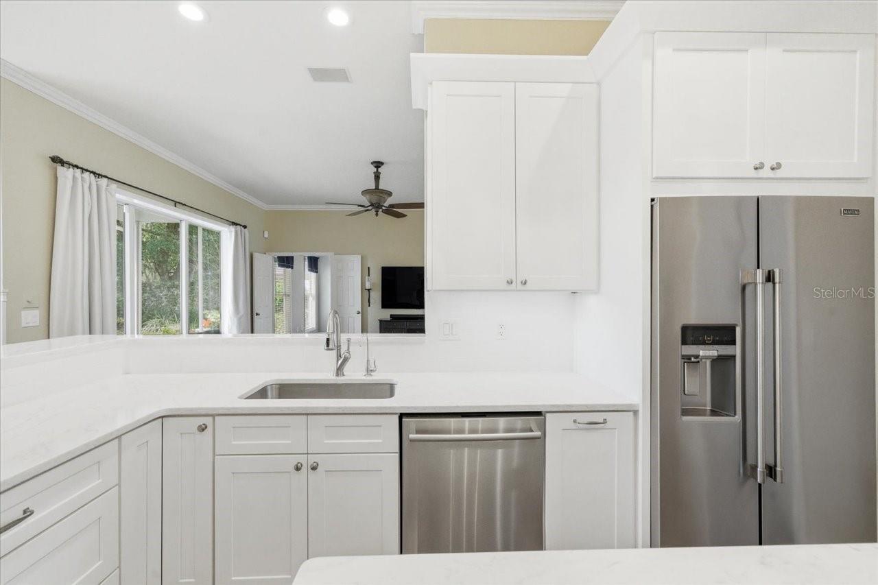 2004 RUSSELL DRIVE, TAMPA, FL, 33618