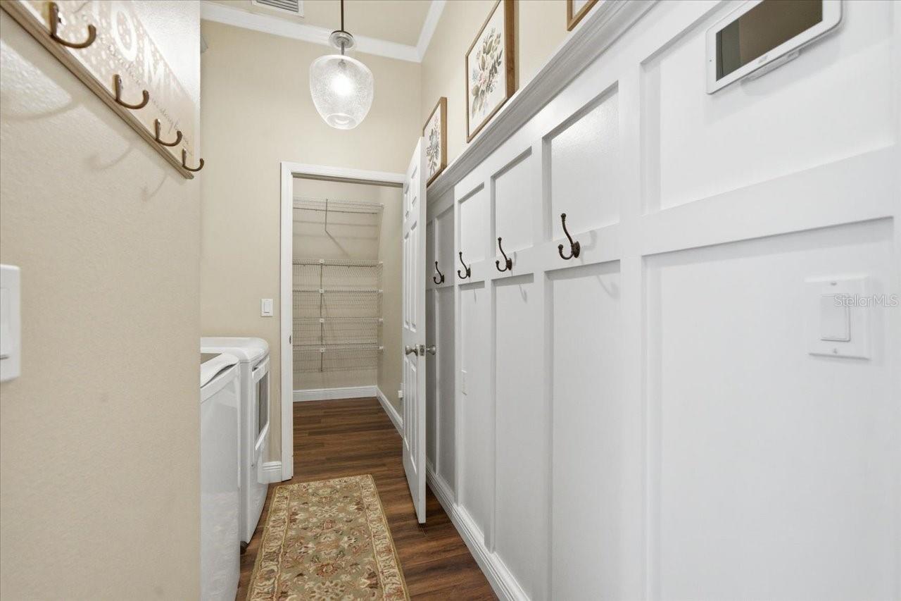 2004 RUSSELL DRIVE, TAMPA, FL, 33618