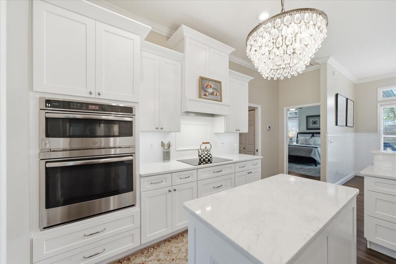 2004 RUSSELL DRIVE, TAMPA, FL, 33618