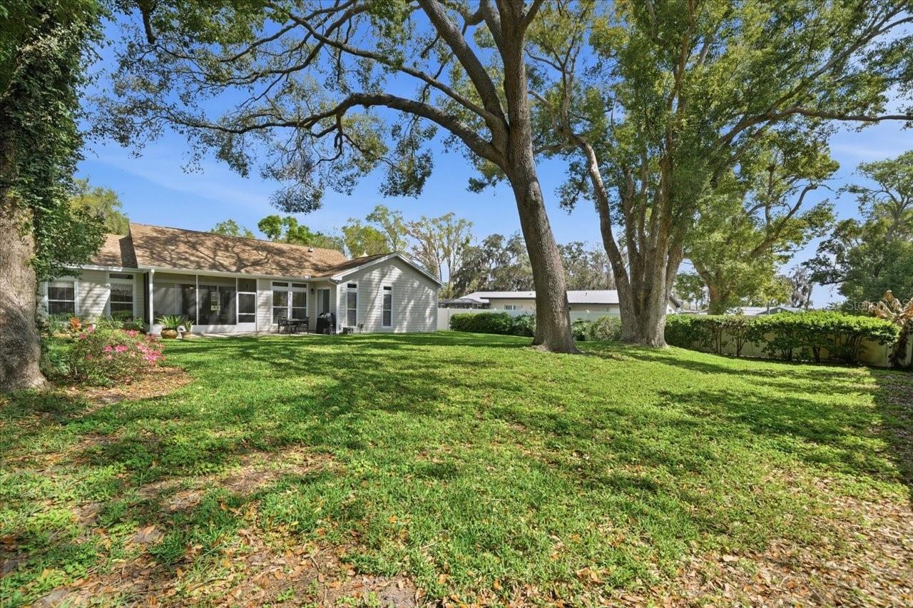 2004 RUSSELL DRIVE, TAMPA, FL, 33618