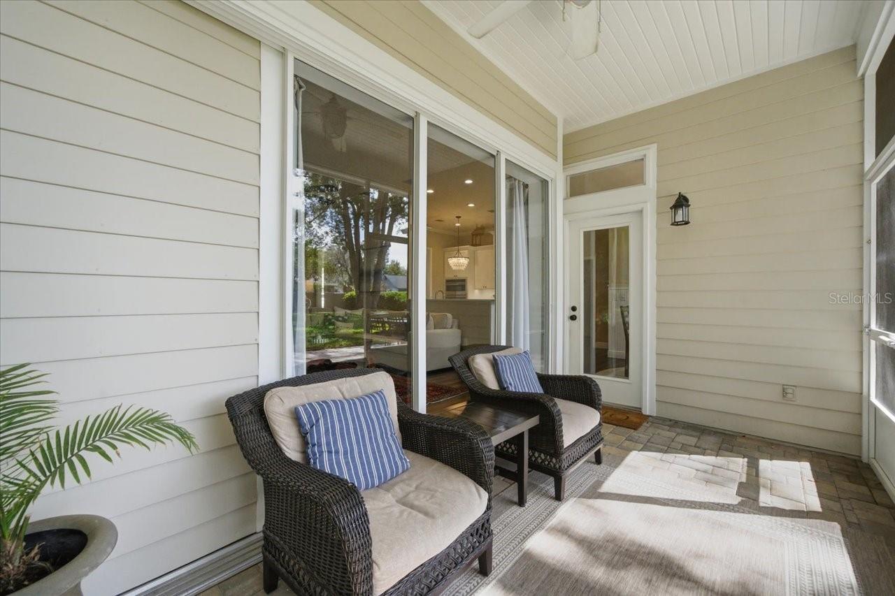 2004 RUSSELL DRIVE, TAMPA, FL, 33618