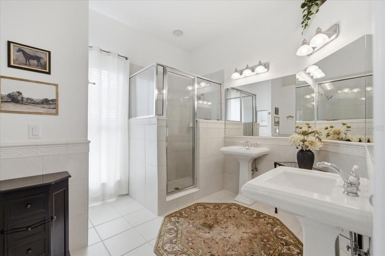 2004 RUSSELL DRIVE, TAMPA, FL, 33618