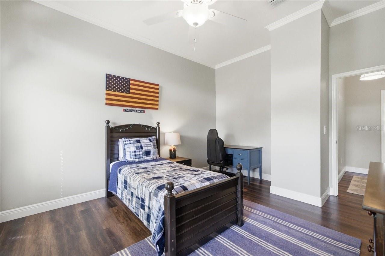 2004 RUSSELL DRIVE, TAMPA, FL, 33618