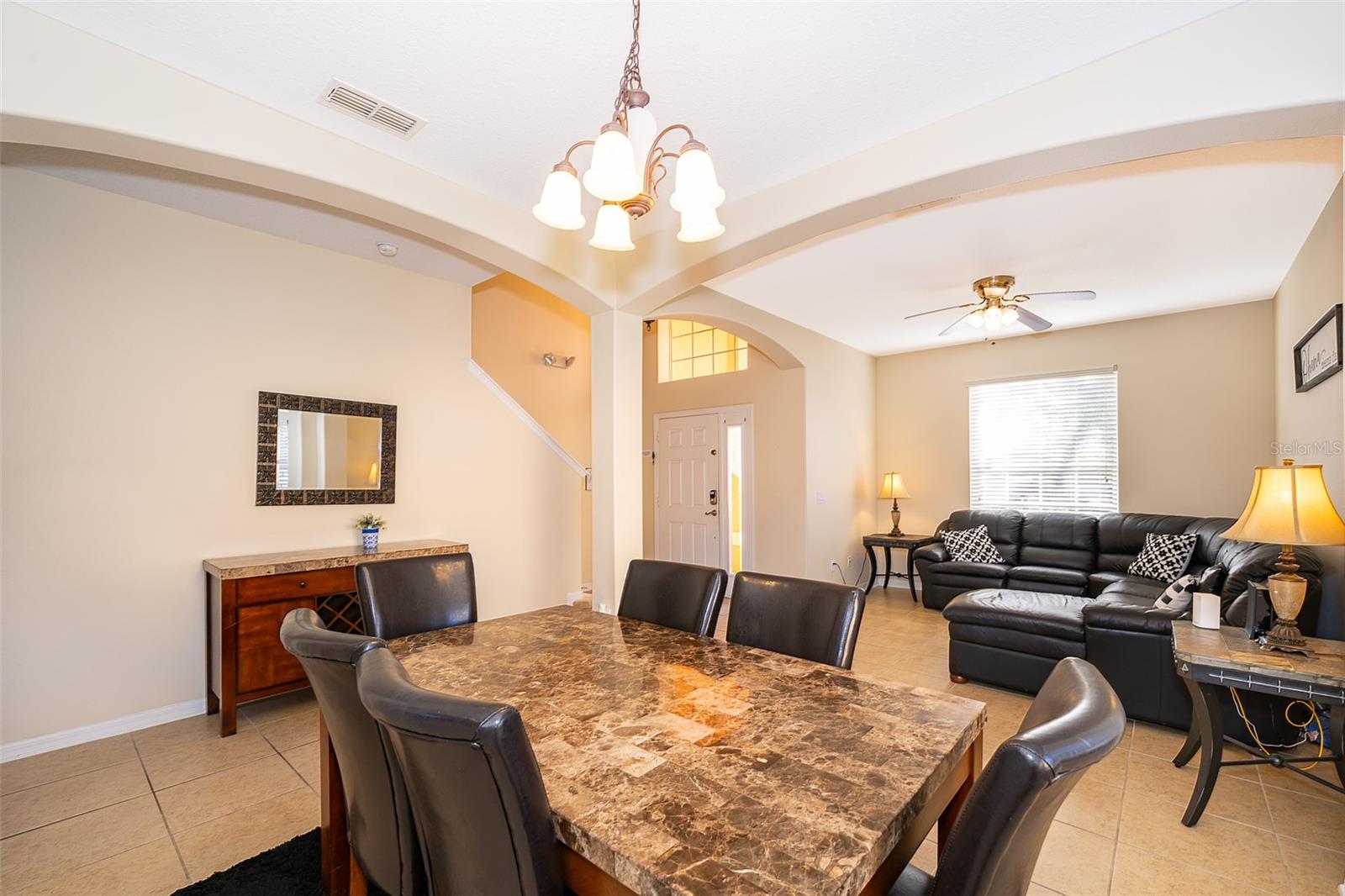906 ORANGE COSMOS BLVD, DAVENPORT, FL, 33837