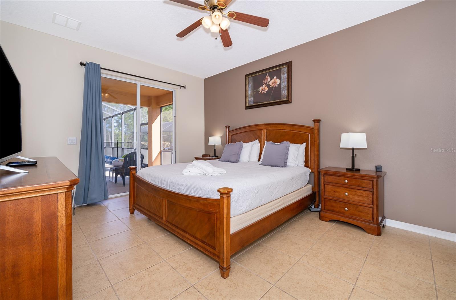 906 ORANGE COSMOS BLVD, DAVENPORT, FL, 33837