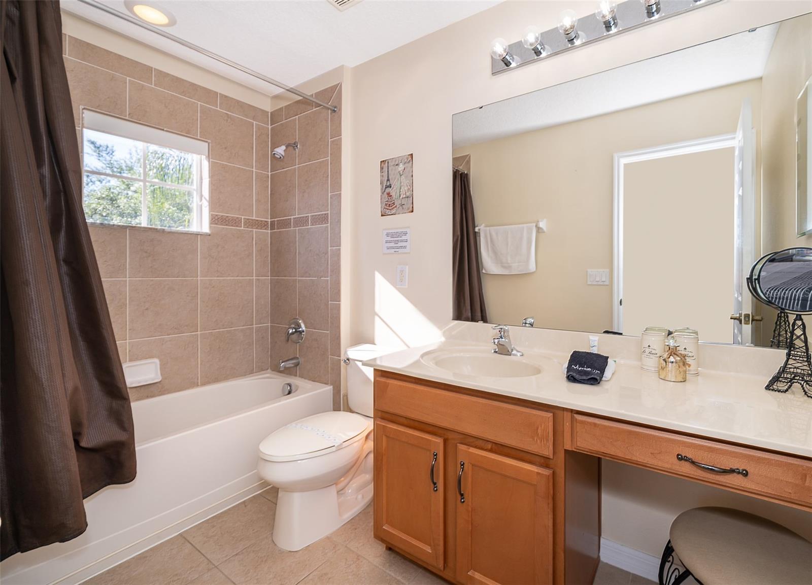 906 ORANGE COSMOS BLVD, DAVENPORT, FL, 33837