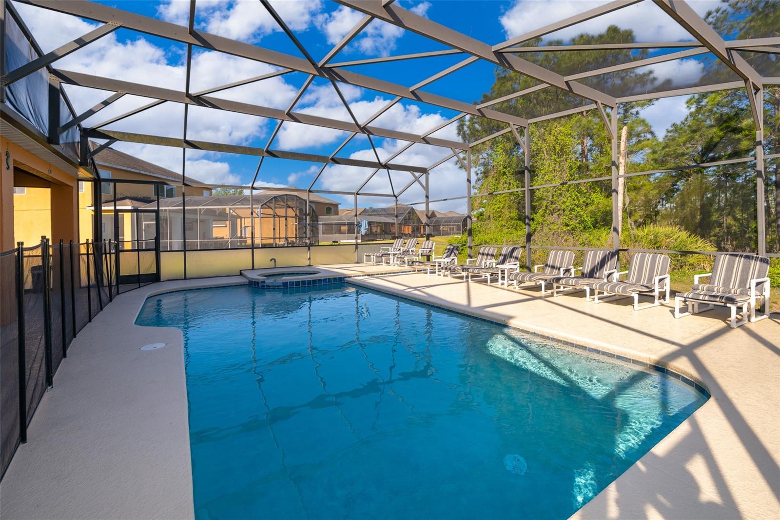 906 ORANGE COSMOS BLVD, DAVENPORT, FL, 33837