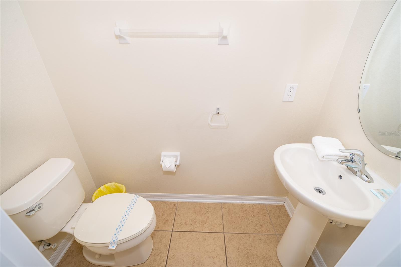906 ORANGE COSMOS BLVD, DAVENPORT, FL, 33837