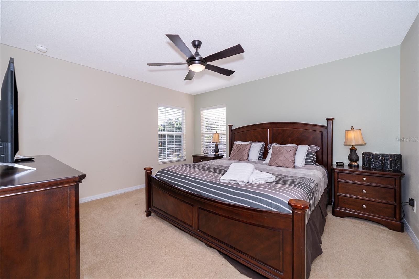 906 ORANGE COSMOS BLVD, DAVENPORT, FL, 33837