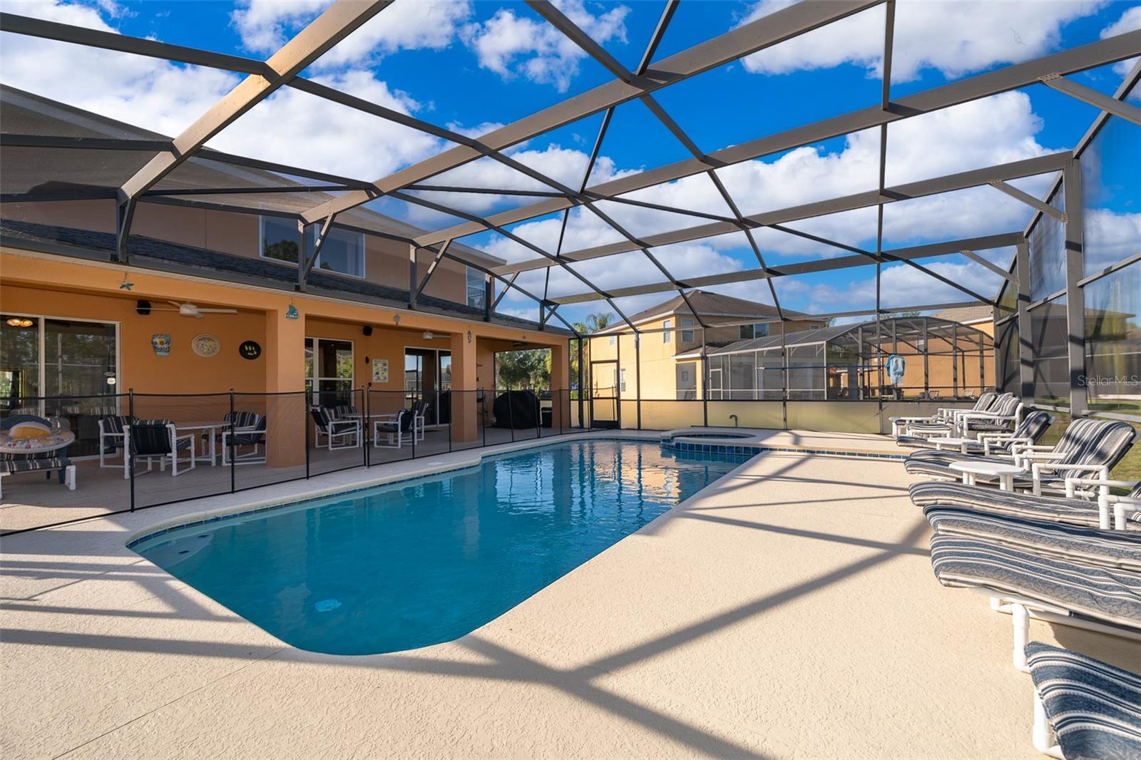 906 ORANGE COSMOS BLVD, DAVENPORT, FL, 33837