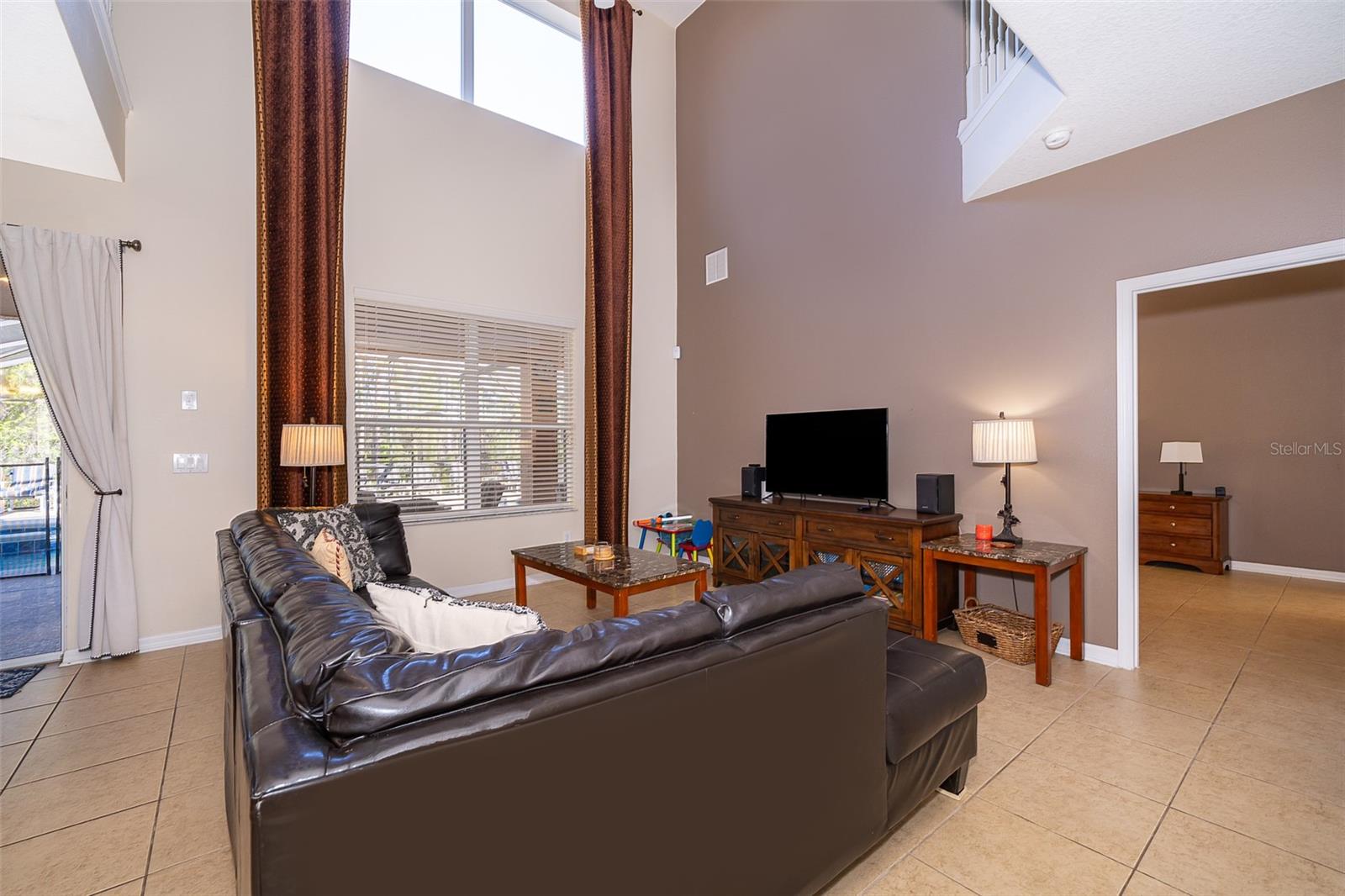906 ORANGE COSMOS BLVD, DAVENPORT, FL, 33837