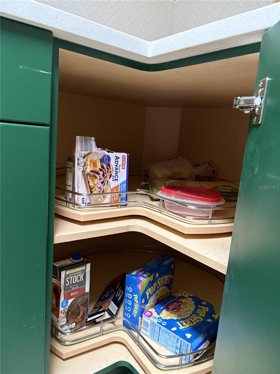 4143 56TH ST N #903, KENNETH CITY, FL, 33709