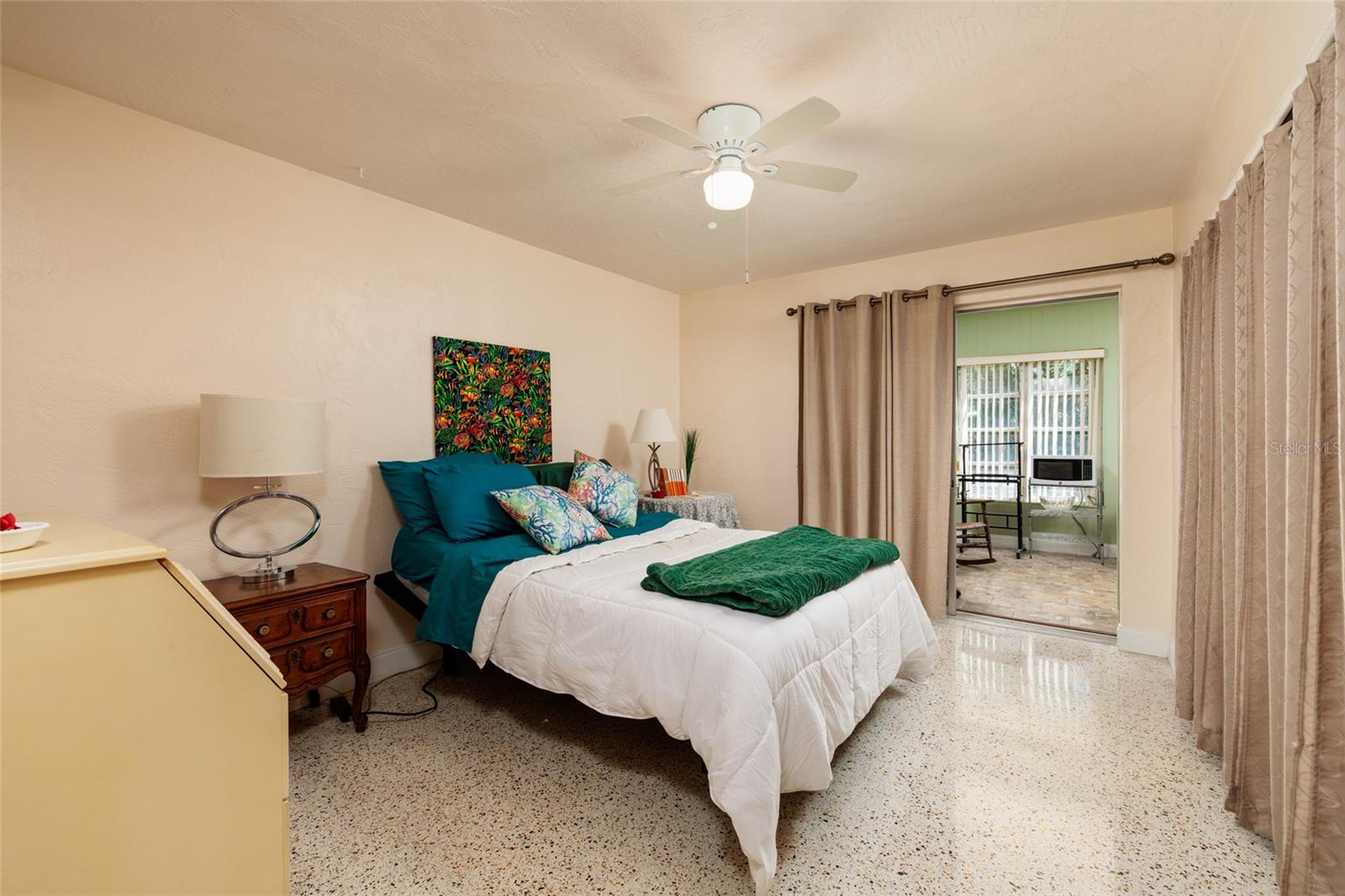 4143 56TH ST N #903, KENNETH CITY, FL, 33709