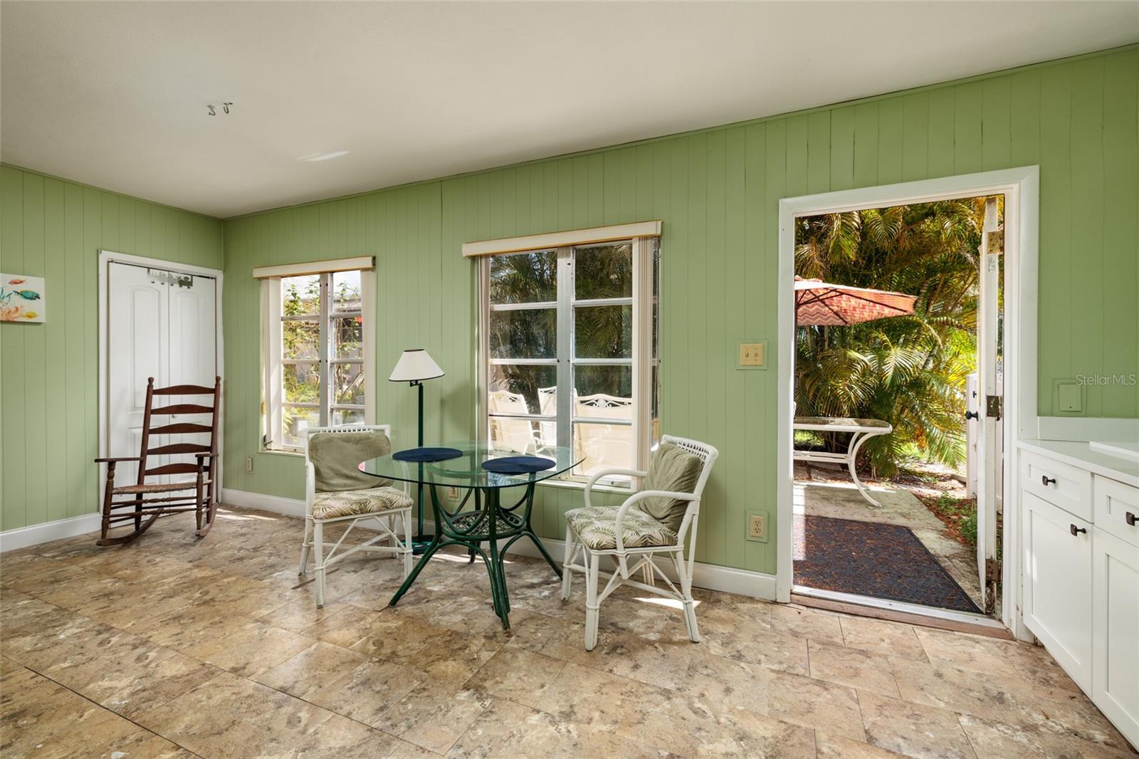 4143 56TH ST N #903, KENNETH CITY, FL, 33709