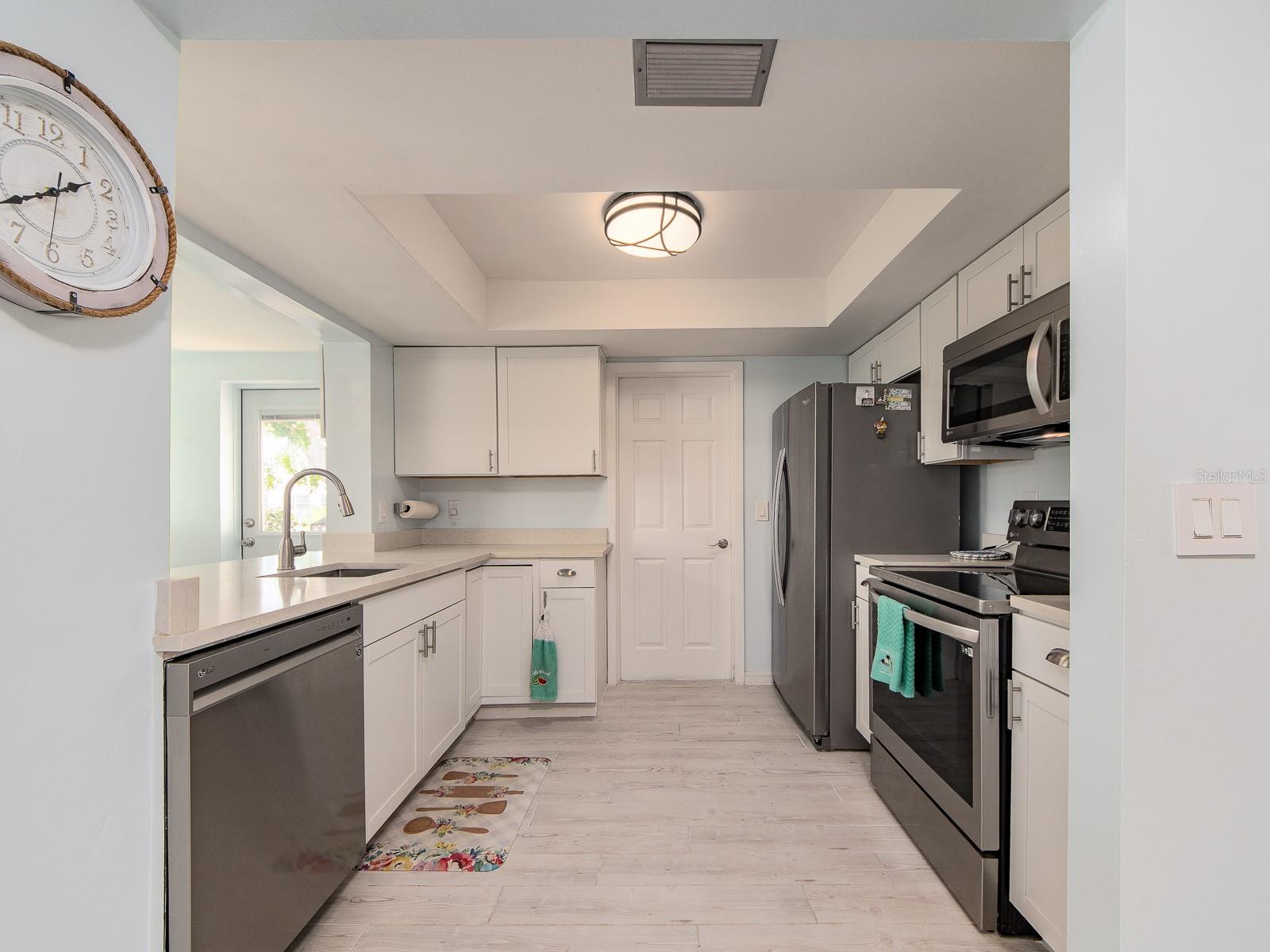 14104 88TH AVE, SEMINOLE, FL, 33776