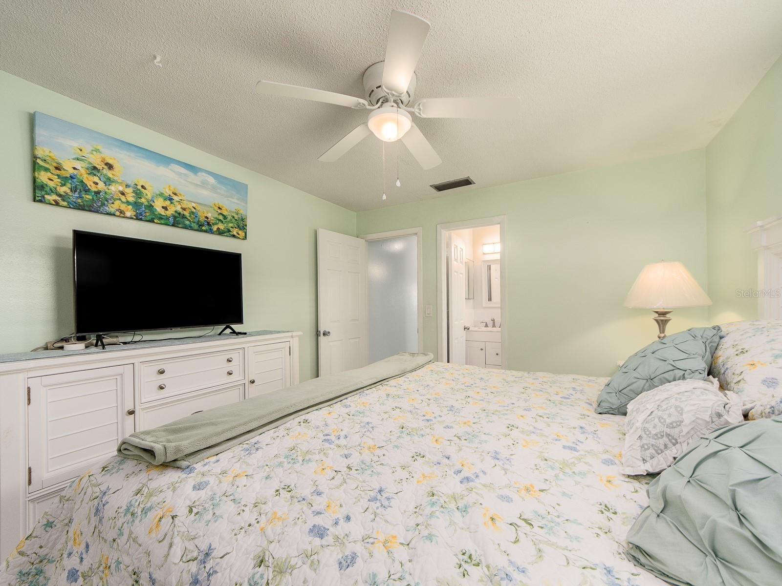 14104 88TH AVE, SEMINOLE, FL, 33776