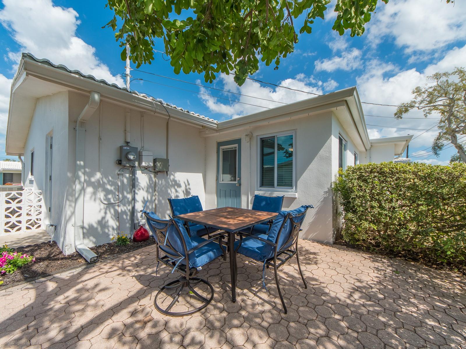 14104 88TH AVE, SEMINOLE, FL, 33776