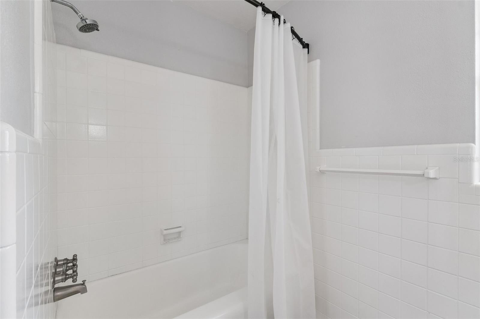 3010 CARMIA DR, ORLANDO, FL, 32806