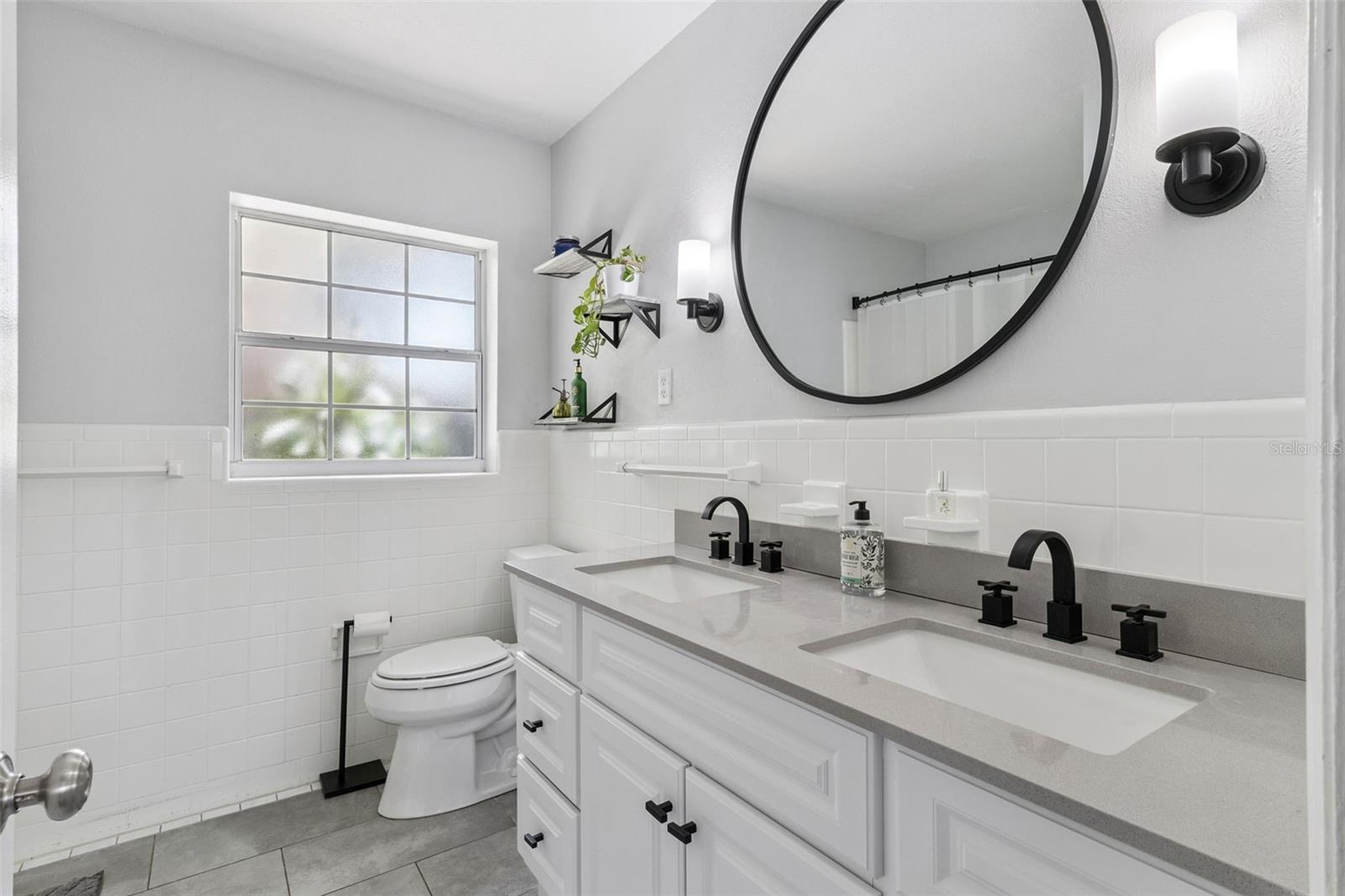 3010 CARMIA DR, ORLANDO, FL, 32806