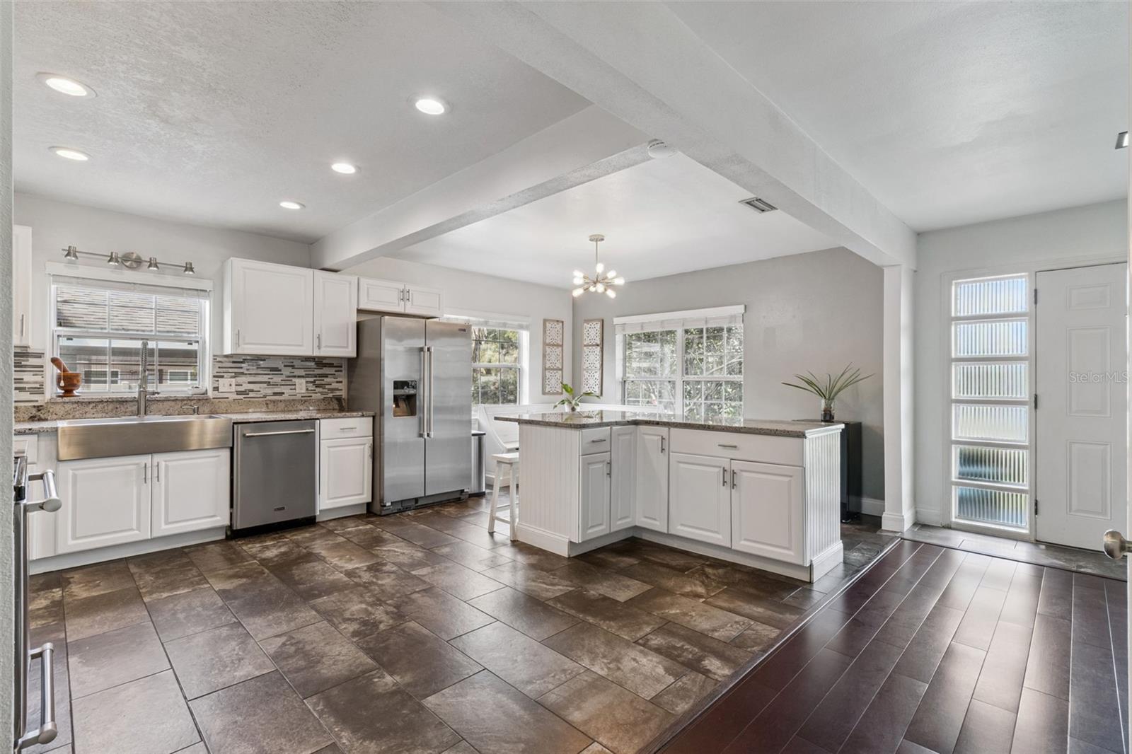 3010 CARMIA DR, ORLANDO, FL, 32806