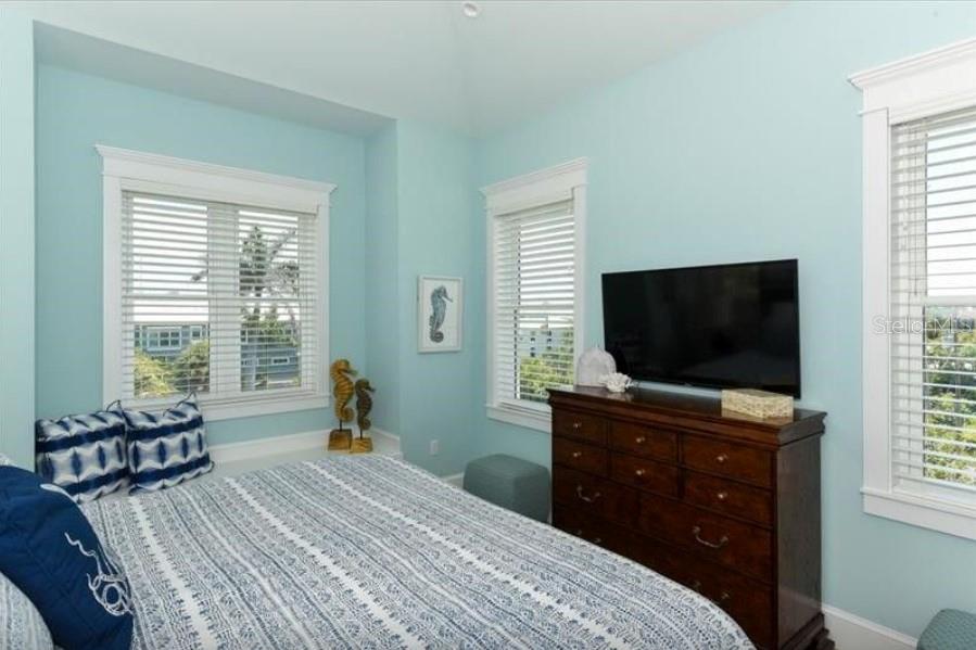 903 GULF DR S, BRADENTON BEACH, FL, 34217