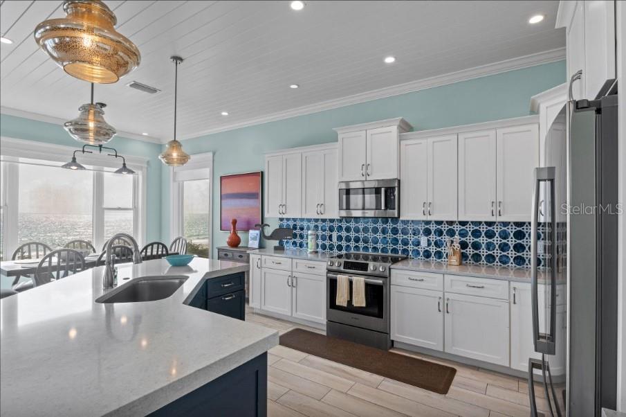 903 GULF DR S, BRADENTON BEACH, FL, 34217