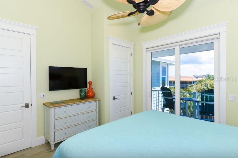 903 GULF DR S, BRADENTON BEACH, FL, 34217
