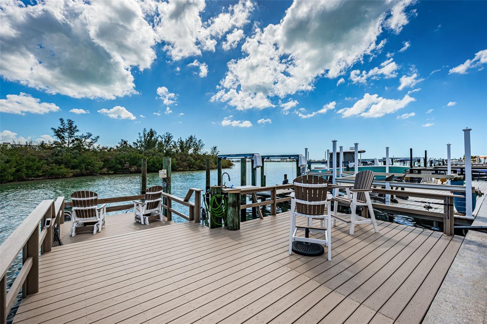 476 BOCA CIEGA POINT BLVD S, ST PETERSBURG, FL, 33708