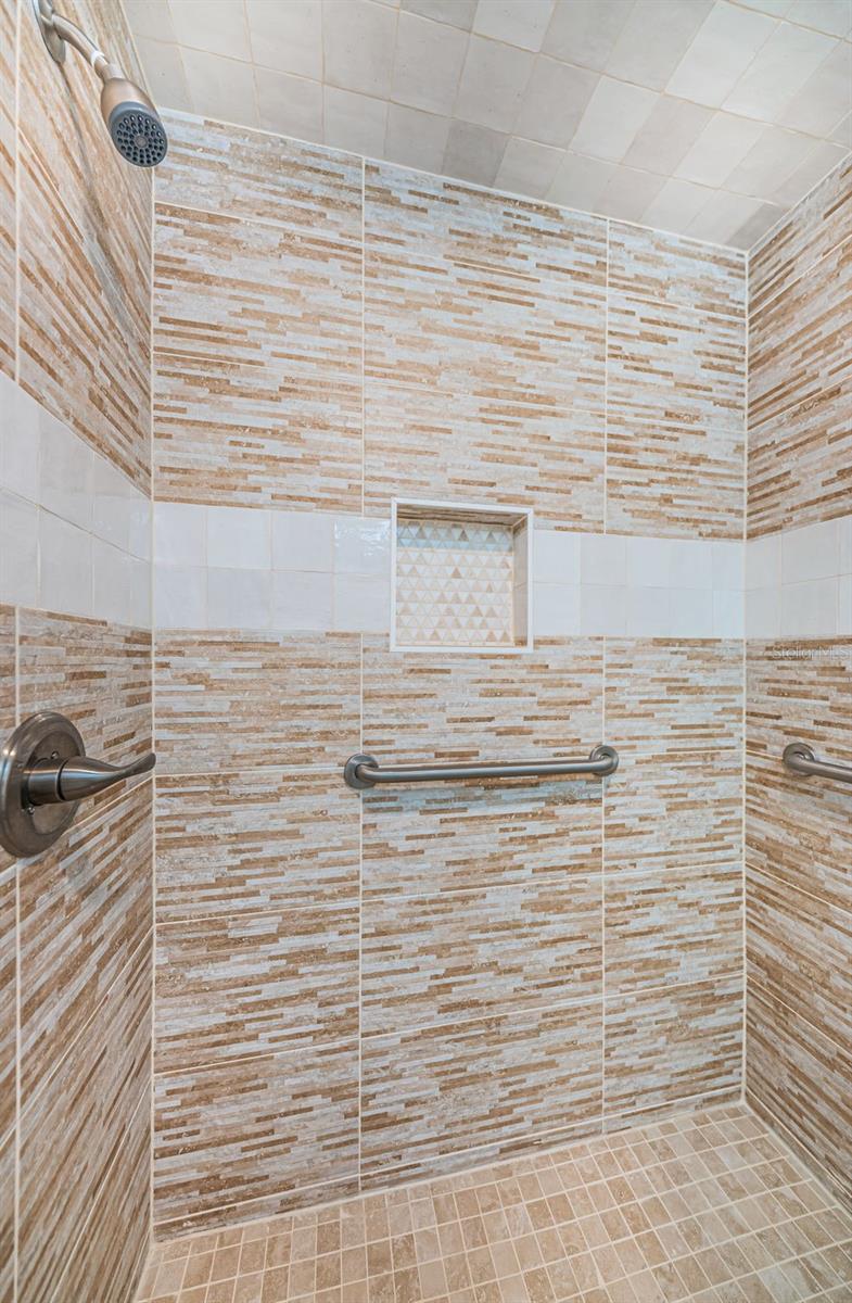 476 BOCA CIEGA POINT BLVD S, ST PETERSBURG, FL, 33708
