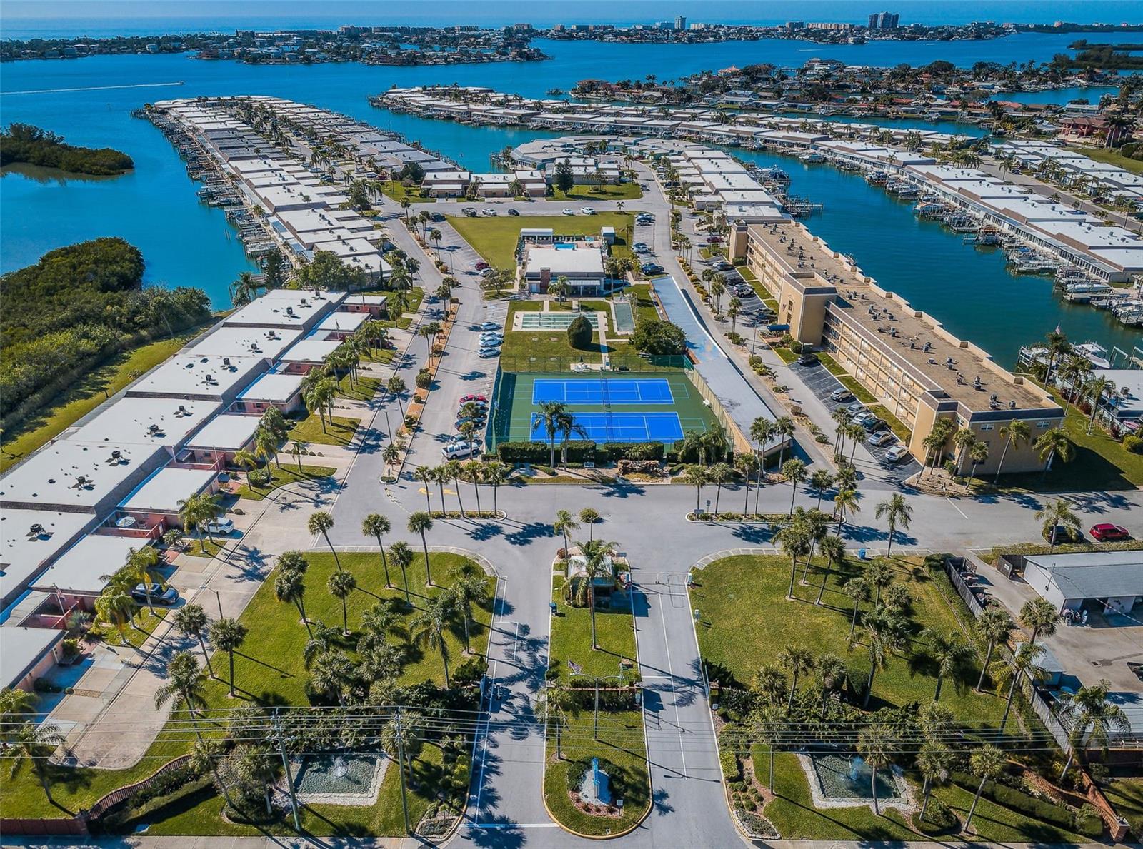 476 BOCA CIEGA POINT BLVD S, ST PETERSBURG, FL, 33708