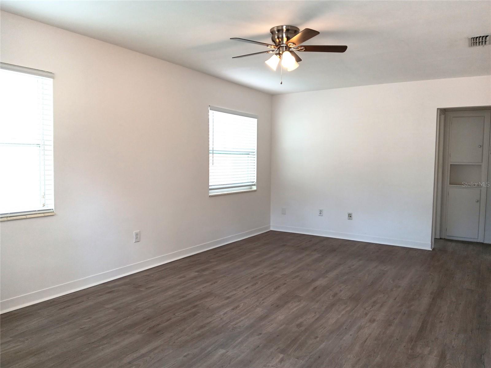 4942 OXFORD AVE N, ST PETERSBURG, FL, 33710