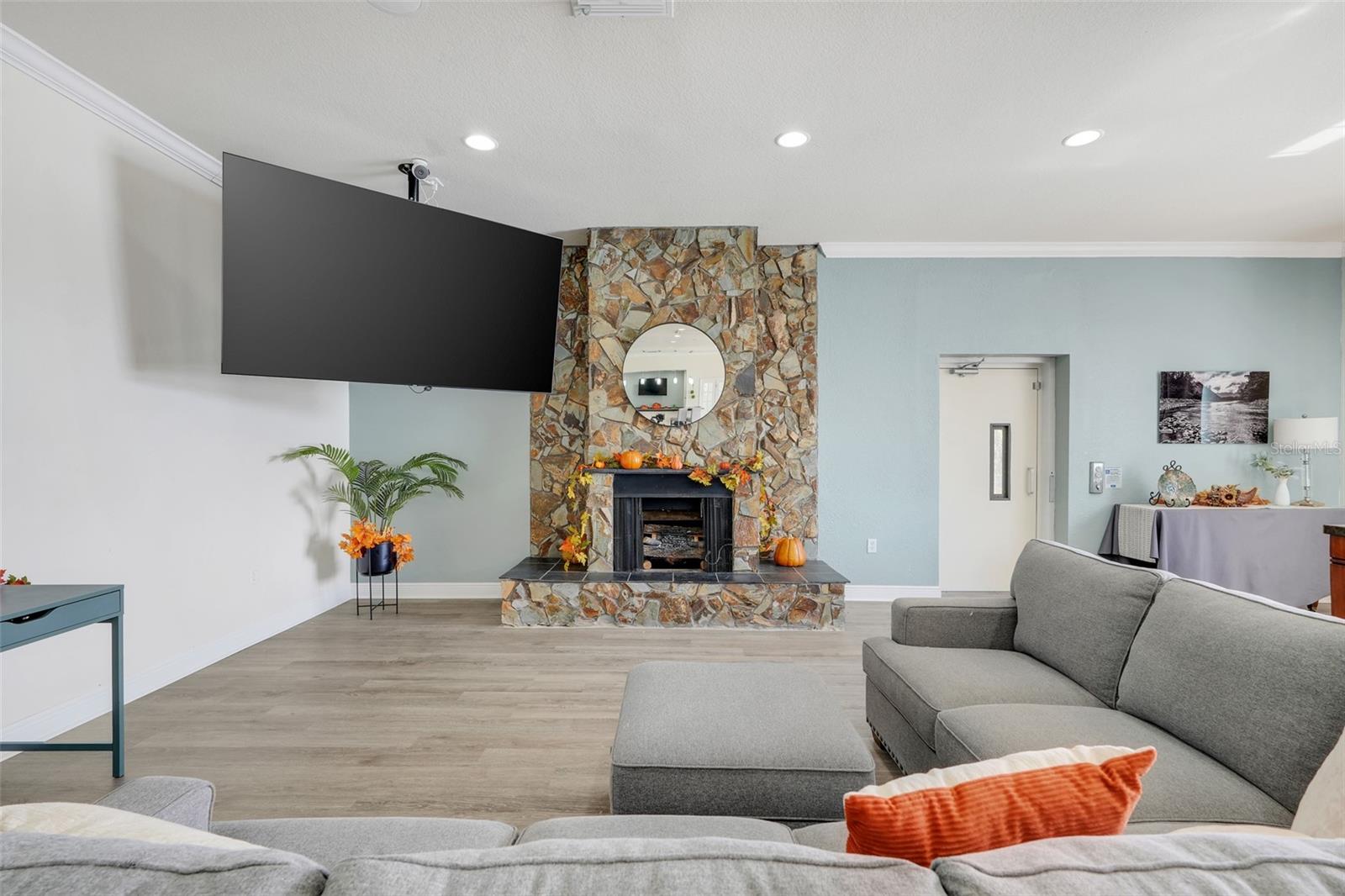 4224 LAKE UNDERHILL RD #8B8, ORLANDO, FL, 32803