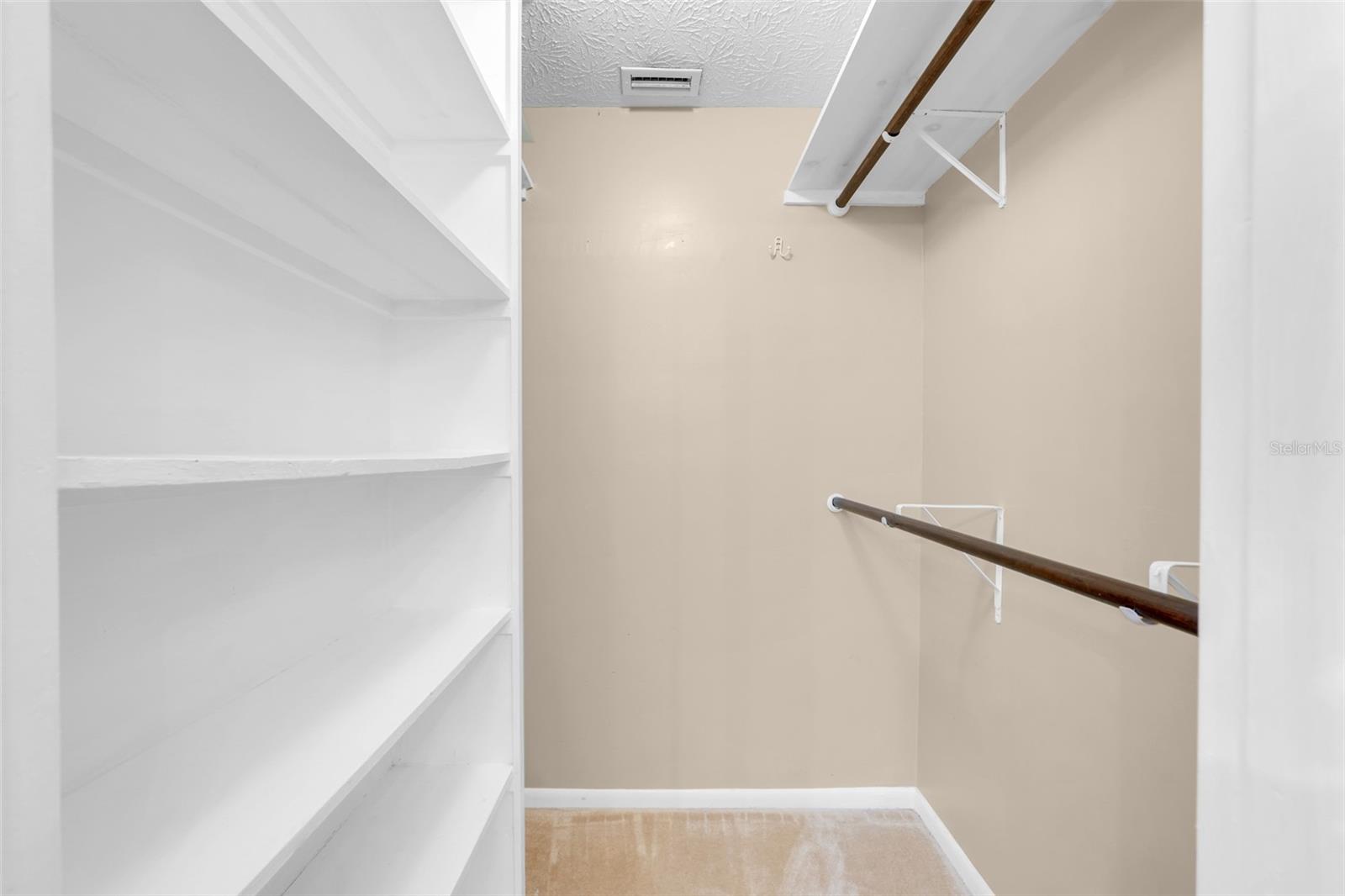 4224 LAKE UNDERHILL RD #8B8, ORLANDO, FL, 32803