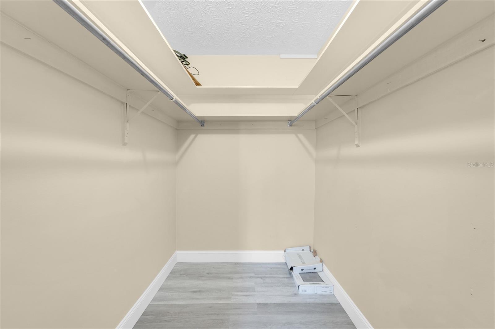 4224 LAKE UNDERHILL RD #8B8, ORLANDO, FL, 32803