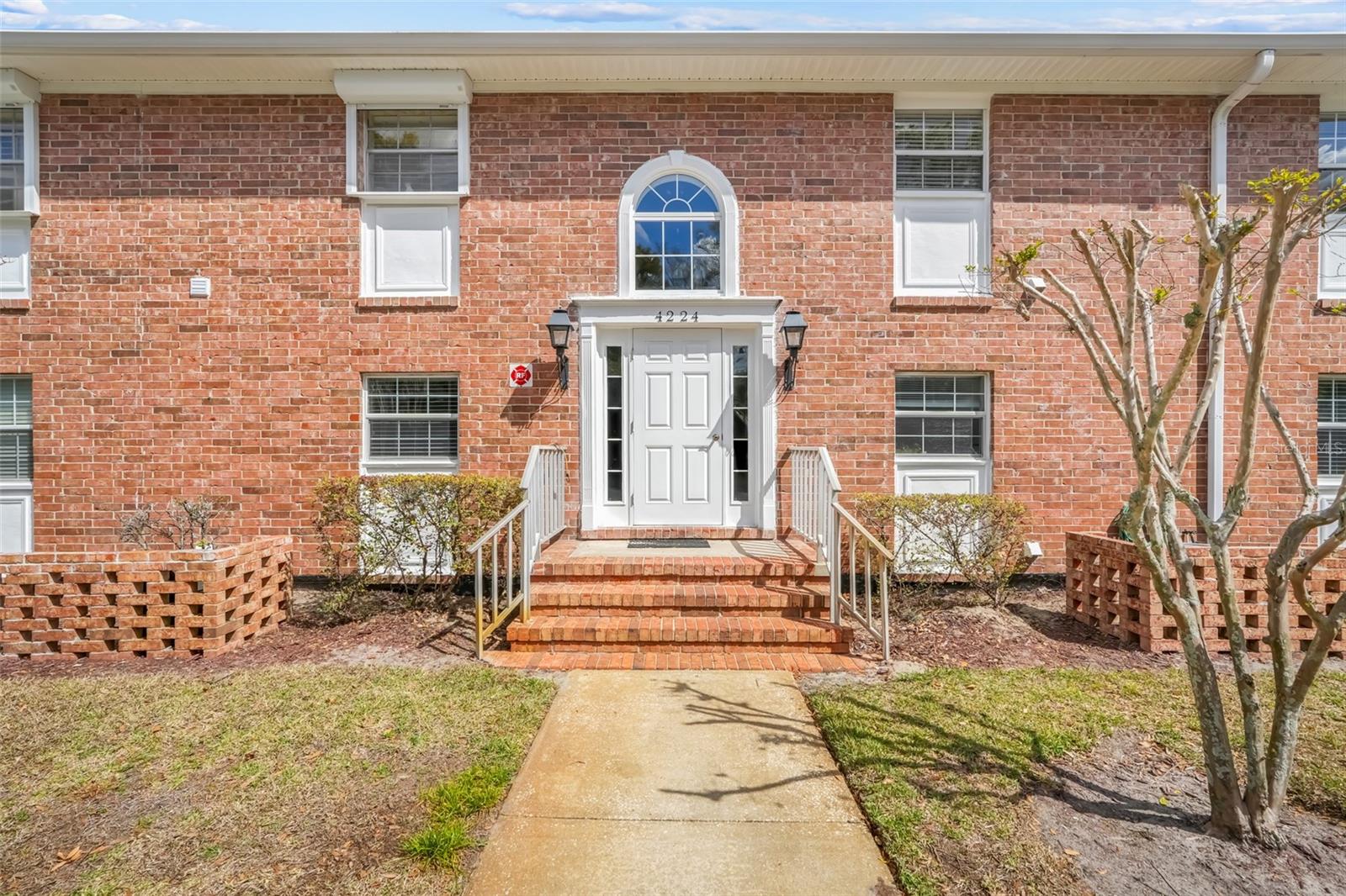 4224 LAKE UNDERHILL RD #8B8, ORLANDO, FL, 32803