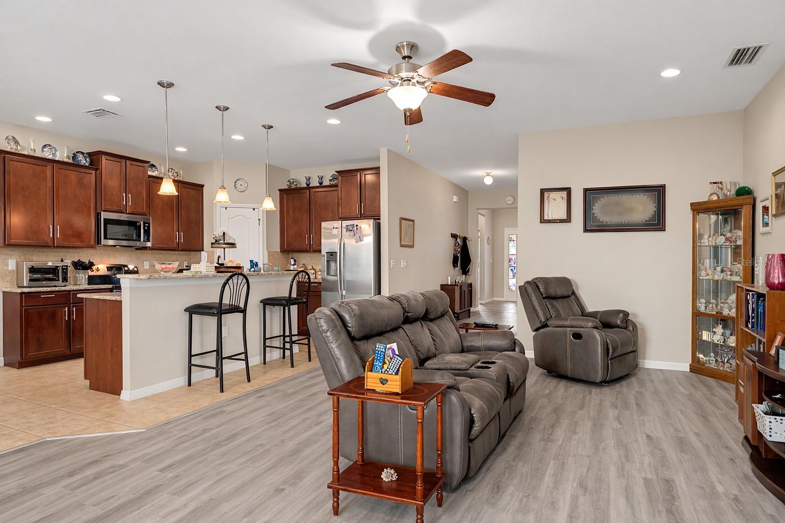 36154 LAGUNA HILLS CIR, ZEPHYRHILLS, FL, 33541