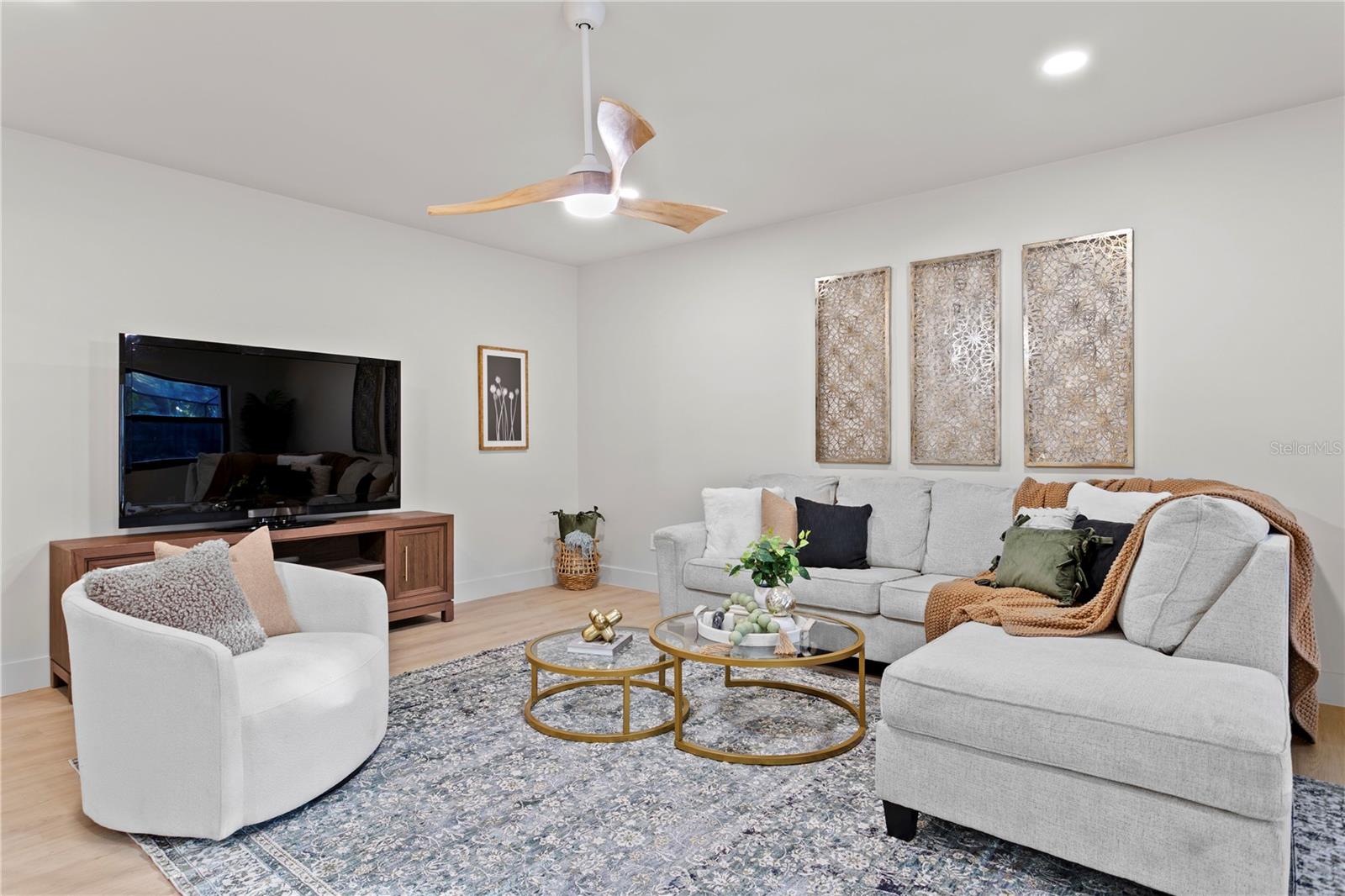 4504 W LAMB (A) AVE, TAMPA, FL, 33629