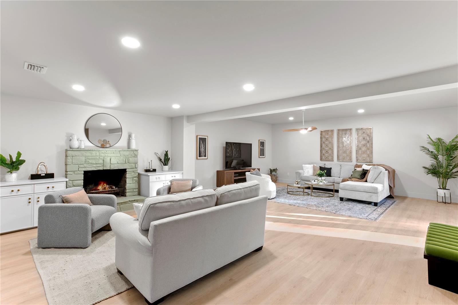 4504 W LAMB (A) AVE, TAMPA, FL, 33629