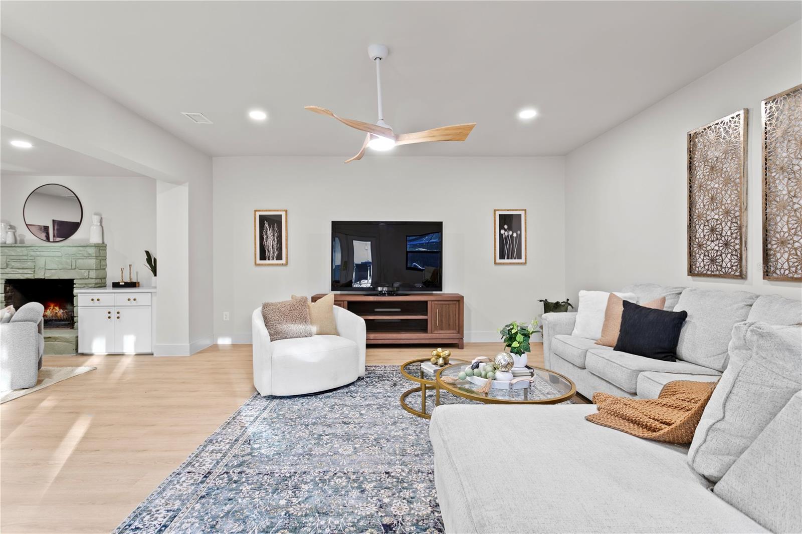 4504 W LAMB (A) AVE, TAMPA, FL, 33629