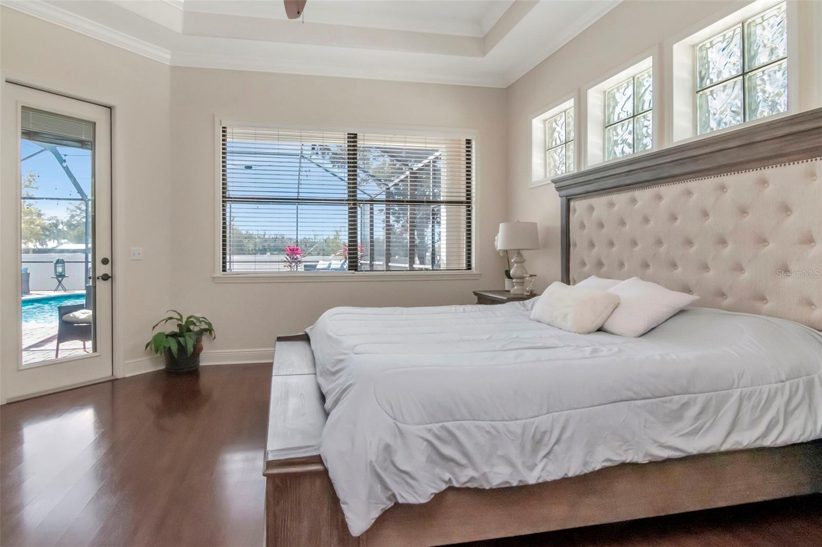 1022 EMERALD CREEK DR, VALRICO, FL, 33596