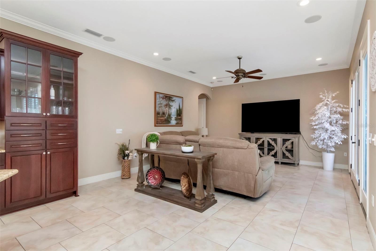 1022 EMERALD CREEK DR, VALRICO, FL, 33596