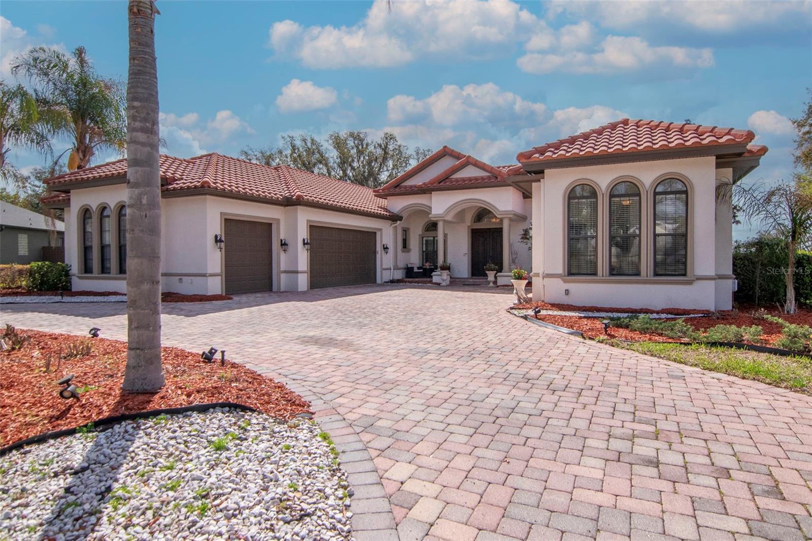 1022 EMERALD CREEK DR, VALRICO, FL, 33596