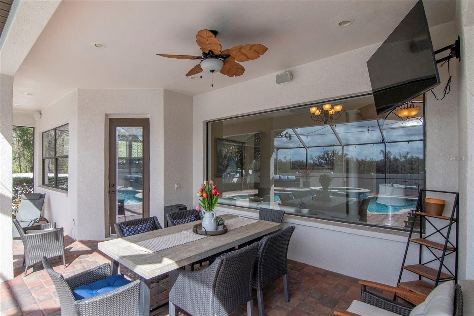 1022 EMERALD CREEK DR, VALRICO, FL, 33596