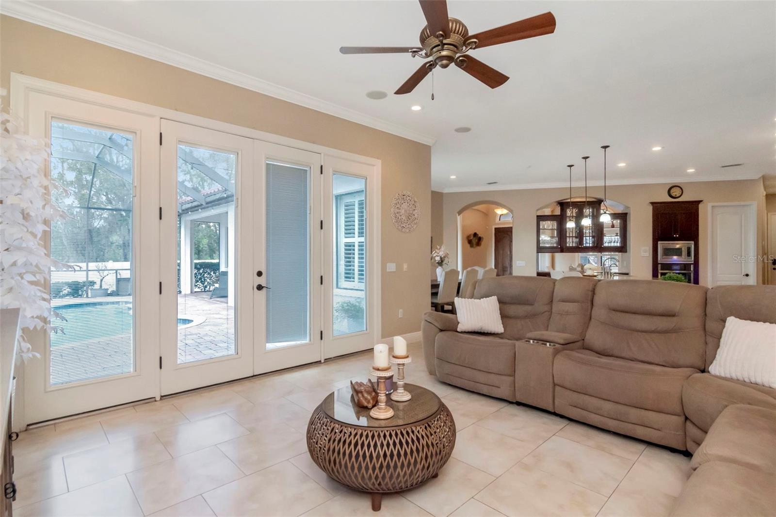 1022 EMERALD CREEK DR, VALRICO, FL, 33596